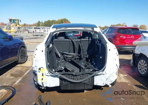 2024 Tesla Model Y Long Range Dual Motor All-Wheel Drive/Rwd from USA, damaged, VIN 7SAYGDED1RA321710